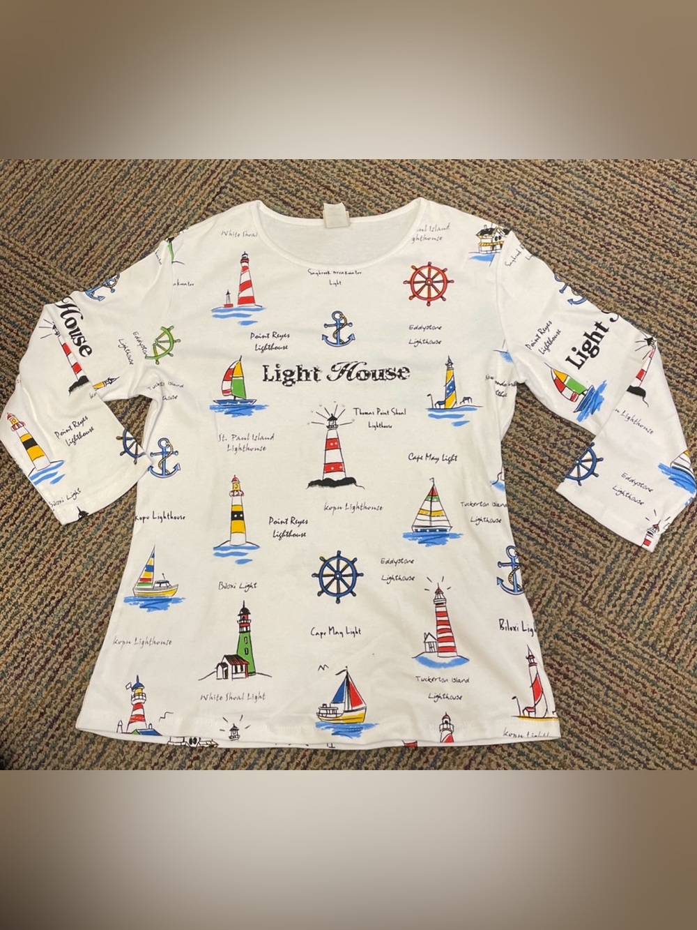 Light House Women's White Graphic Long Sleeve Tee
